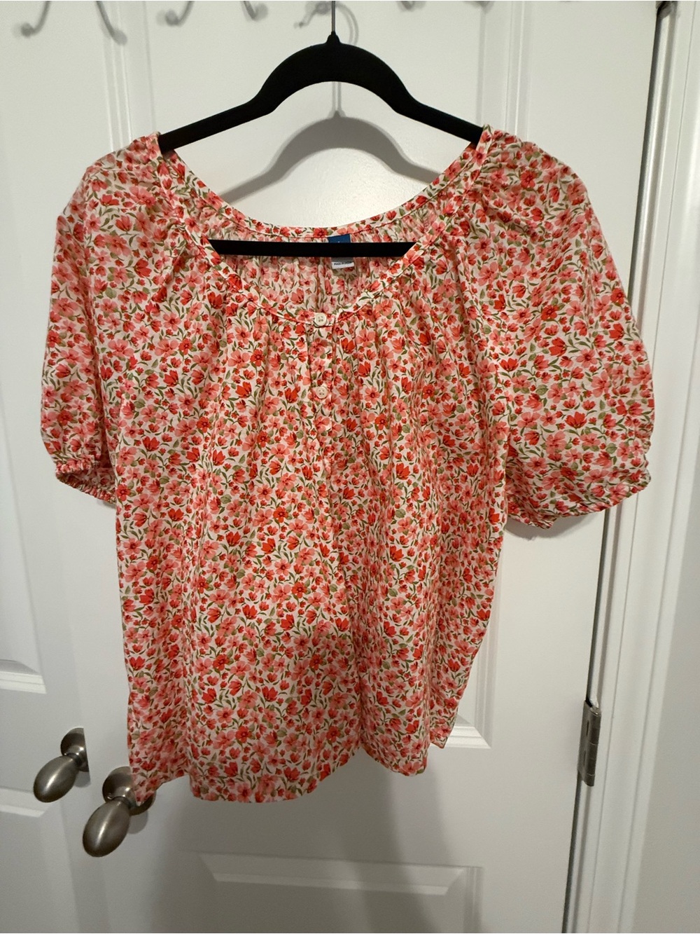 Old Navy Coral Floral Peasant Blouse